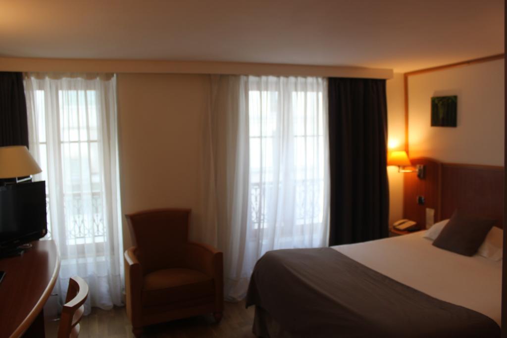 Hotel Metropolitain Париж Стая снимка
