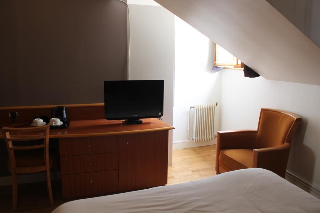 Hotel Metropolitain Париж Стая снимка