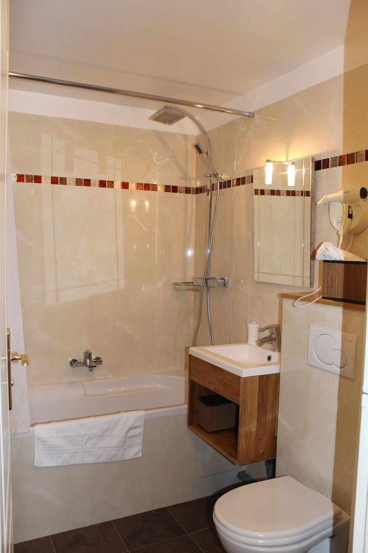 Hotel Metropolitain Париж Екстериор снимка