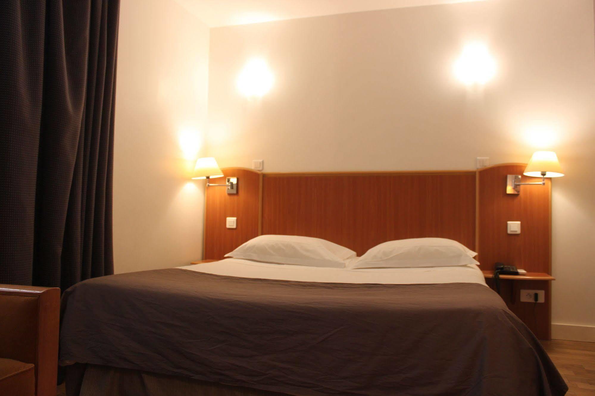 Hotel Metropolitain Париж Екстериор снимка